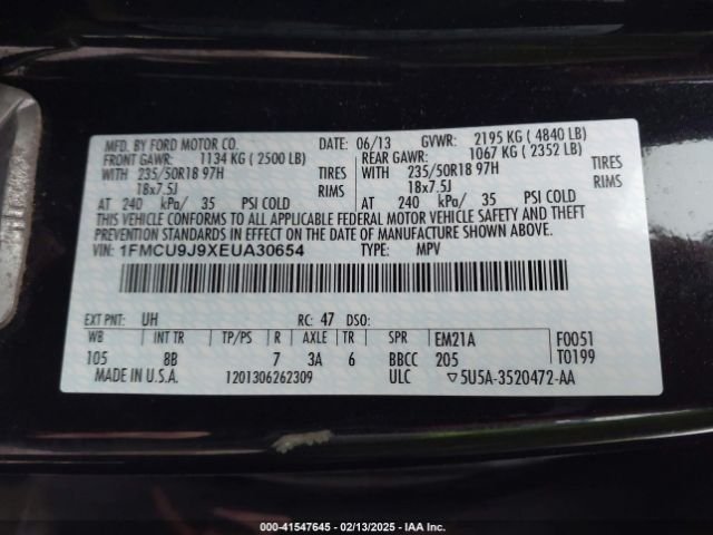 1FMCU9J9XEUA30654 Ford Escape Titanium
