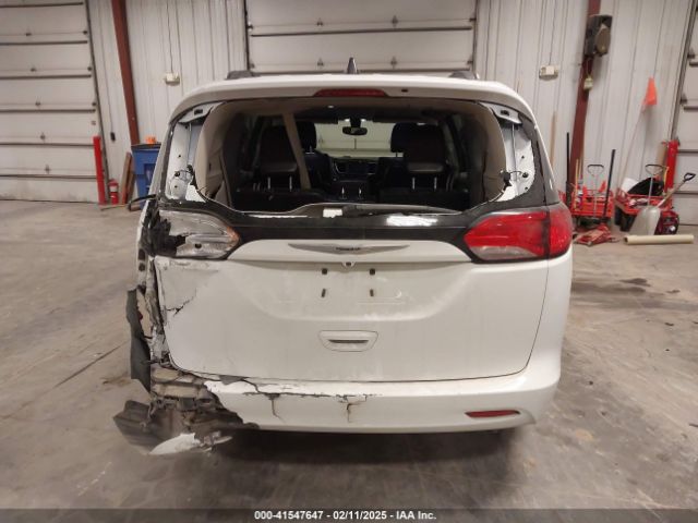 2C4RC1DG5MR508956 Chrysler Voyager Lxi
