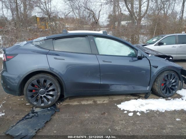 7SAYGDEF0PF834822 Tesla Model Y Performance Dual Motor All-wheel Drive