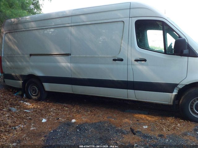 W1Y40CHY7NT096126 Mercedes-Benz Sprinter 2500 High Roof I4