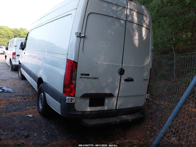 W1Y40CHY7NT096126 Mercedes-Benz Sprinter 2500 High Roof I4