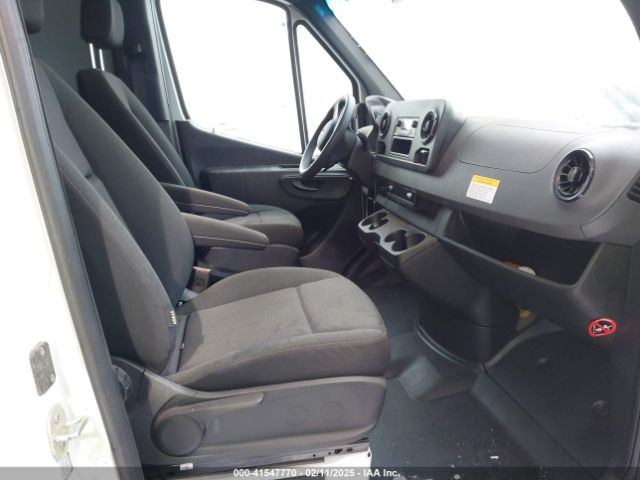 W1Y40CHY7NT096126 Mercedes-Benz Sprinter 2500 High Roof I4