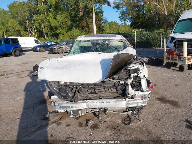 1HGCV2F9XNA007525 Honda Accord Touring