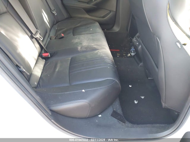 1HGCV2F9XNA007525 Honda Accord Touring
