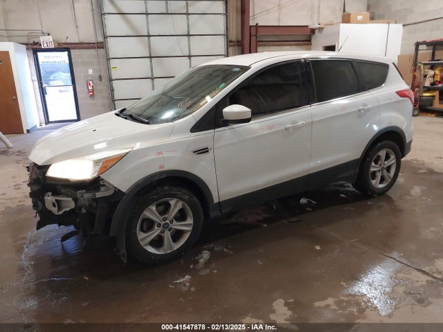 1FMCU0GX7EUA70224 Ford ESCAPE SE