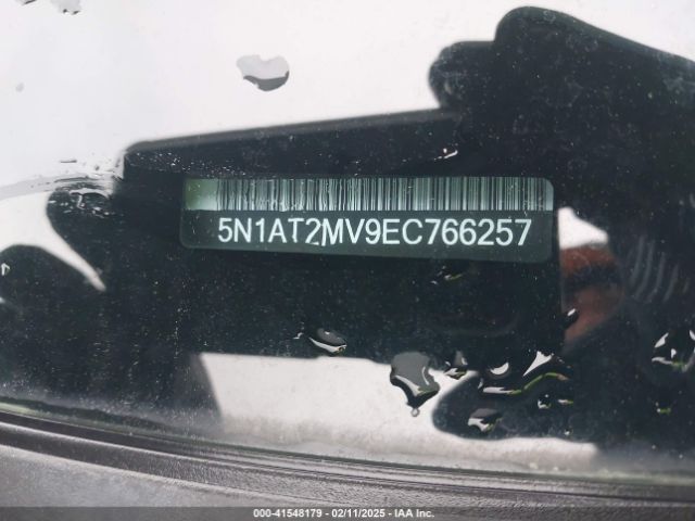 5N1AT2MV9EC766257 Nissan Rogue Sl