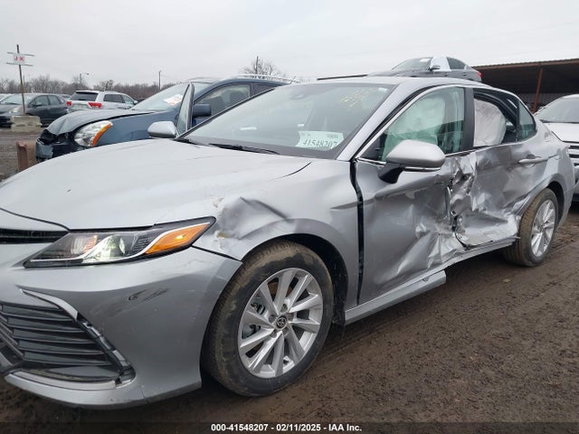 Toyota CAMRY LE 2024 4T1R11AK9RU906367 Image 6