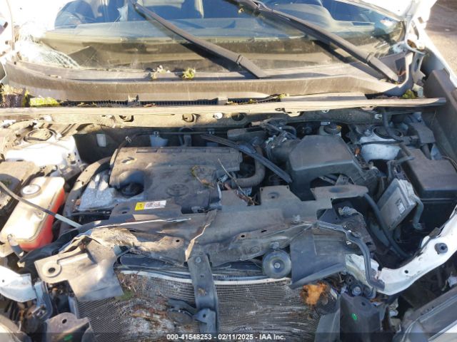 JTMRFREV6HJ702165 Toyota Rav4 Xle
