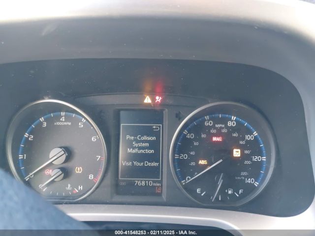 JTMRFREV6HJ702165 Toyota Rav4 Xle