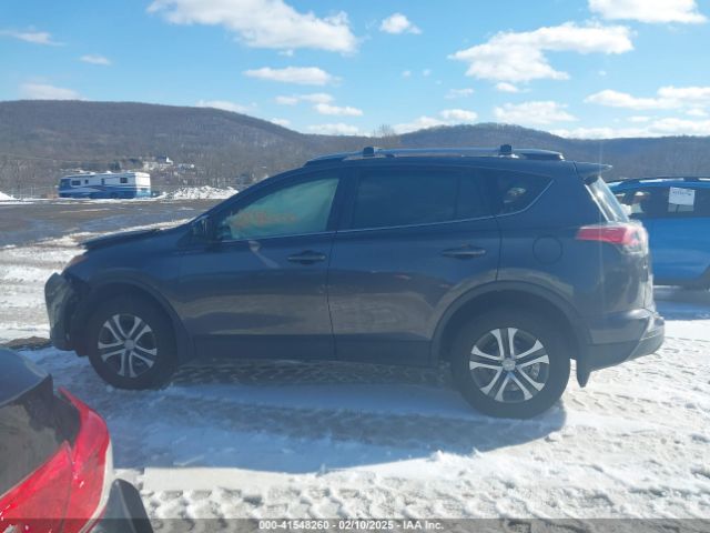 JTMBFREV1JJ230173 Toyota RAV4 LE