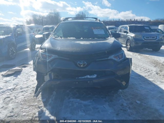 JTMBFREV1JJ230173 Toyota RAV4 LE