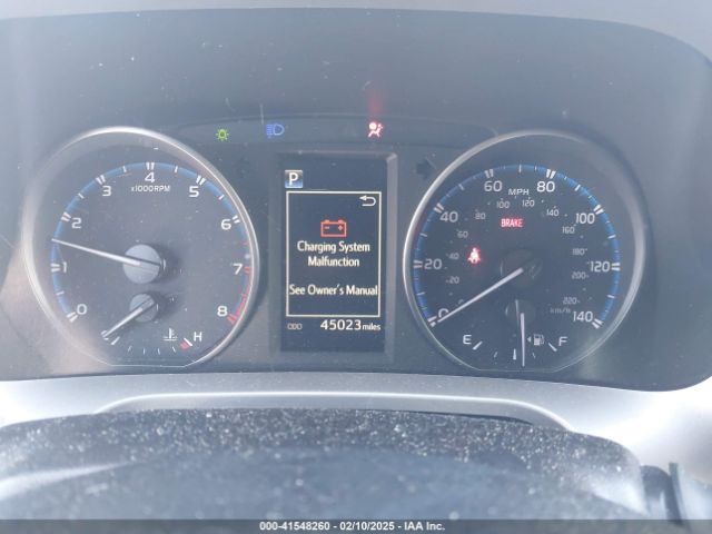 JTMBFREV1JJ230173 Toyota RAV4 LE