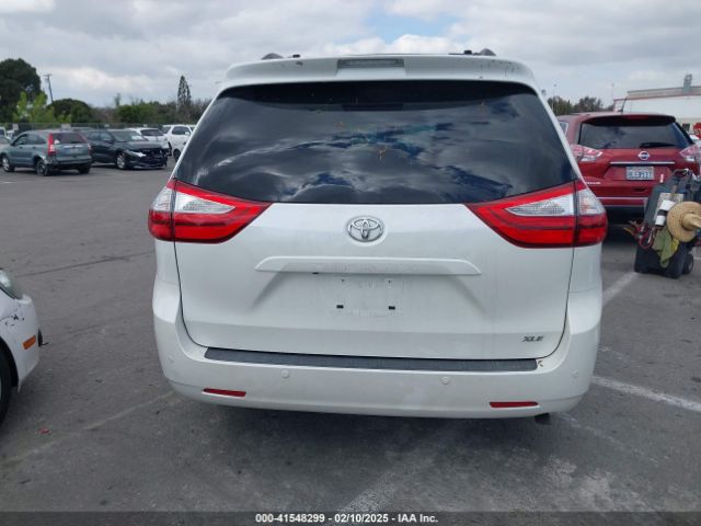 5TDYK3DC1FS637181 Toyota Sienna Xle/limited
