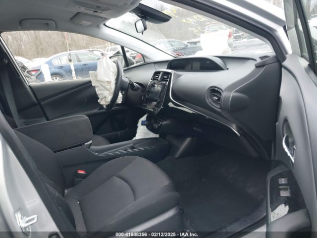 JTDL9RFU4K3008931 Toyota Prius Le