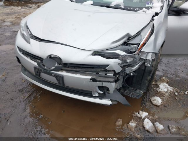 JTDL9RFU4K3008931 Toyota Prius Le