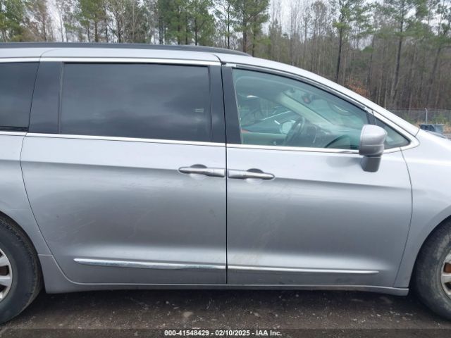 2C4RC1BG9HR745099 Chrysler Pacifica Touring-l
