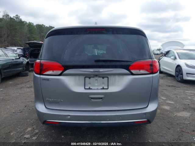 2C4RC1BG9HR745099 Chrysler Pacifica Touring-l