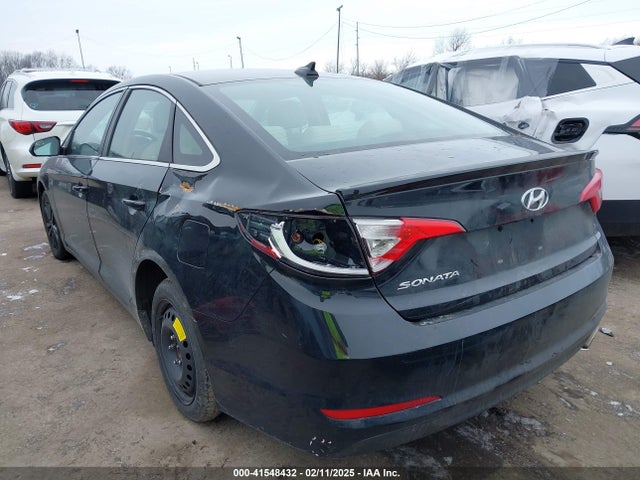 Hyundai SONATA SE 2016 5NPE24AF4GH277550 Image 3