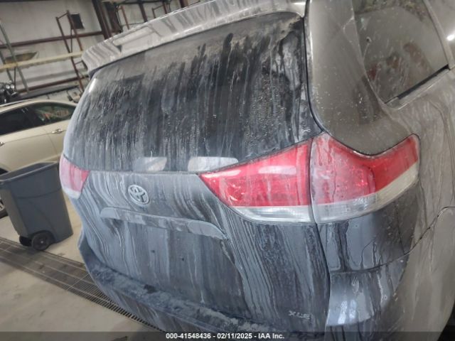 5TDYK3DC4ES439614 Toyota Sienna Xle V6 8 Passenger