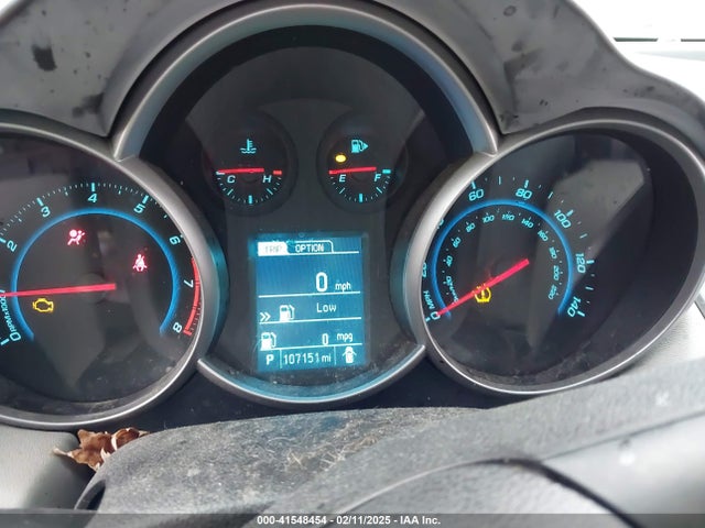1G1PA5SG8E7423824 Chevrolet Cruze Ls Auto