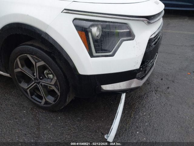 KNDCR3LE5P5033858 KIA Niro Ex Touring