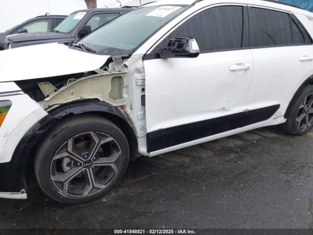 KNDCR3LE5P5033858 KIA Niro Ex Touring
