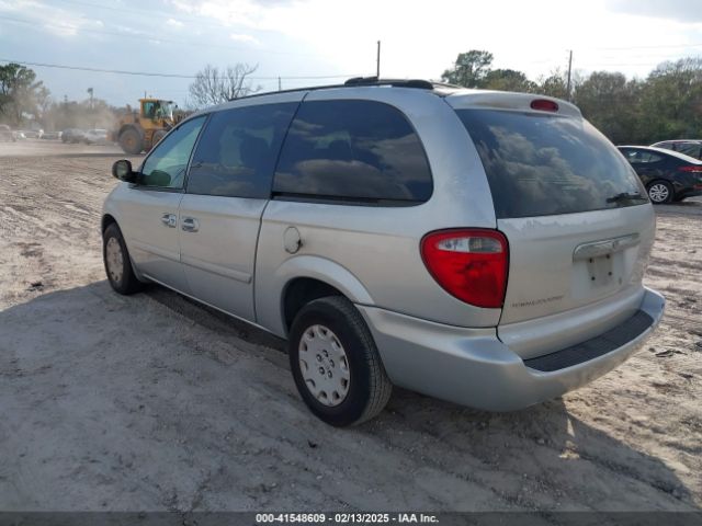 2004 CHRYSLER TOWN & COUNTRY 2C4GP44R14R594278 Photo 2