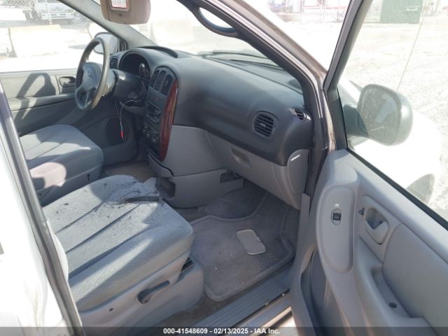 2004 CHRYSLER TOWN & COUNTRY 2C4GP44R14R594278 Photo 4