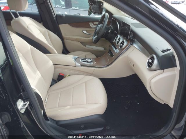 W1KWF8EB0MR630870 Mercedes-Benz C 300 4matic