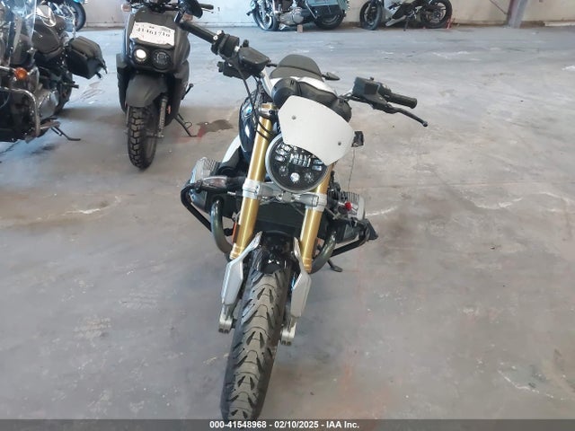 2015 BMW R NINE T WB10A1604FZ583913 Photo 4