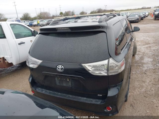 5TDXZ3DC2HS783440 Toyota Sienna Se 8 Passenger