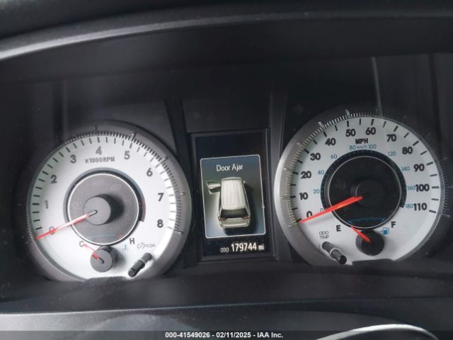 5TDXZ3DC2HS783440 Toyota Sienna Se 8 Passenger