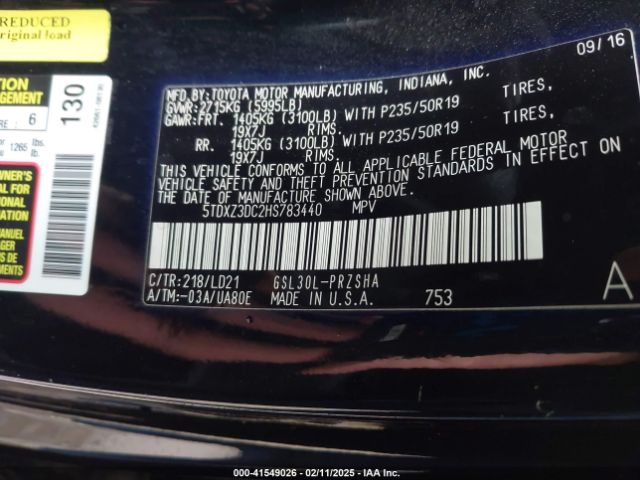 5TDXZ3DC2HS783440 Toyota Sienna Se 8 Passenger