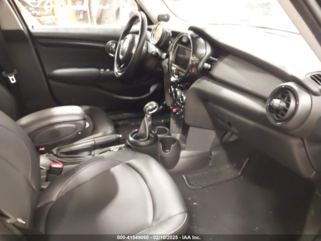 WMWXU1C34H2F78228 Mini Hardtop Cooper