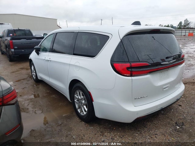 Chrysler Pacifica Touring L 2024 2C4RC1BG4RR151148 Image 3