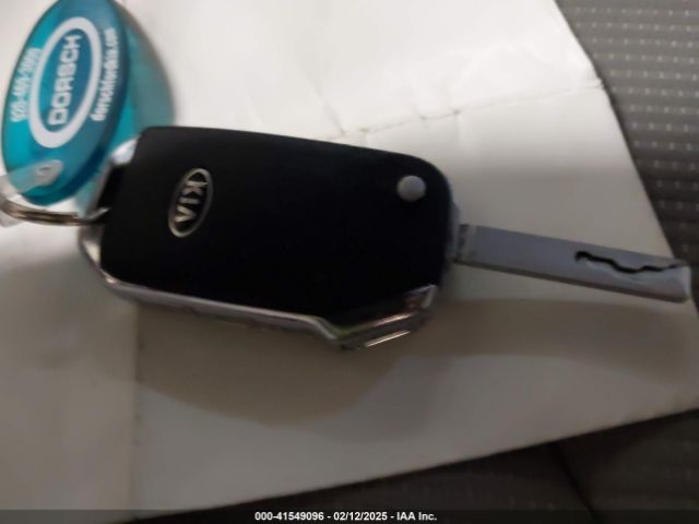 3KPF24AD8LE187349 KIA Forte Lxs