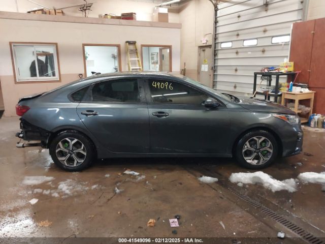 3KPF24AD8LE187349 KIA Forte Lxs