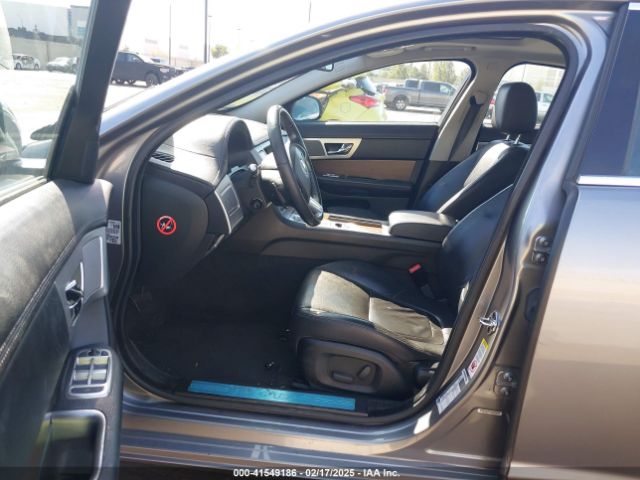 2013 JAGUAR XF SAJWA0ES5DPU05285 Photo 4