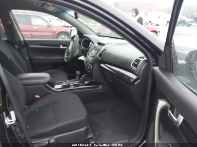 5XYKT3A69EG522390 KIA SORENTO LX
