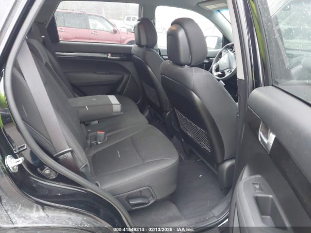 5XYKT3A69EG522390 KIA SORENTO LX
