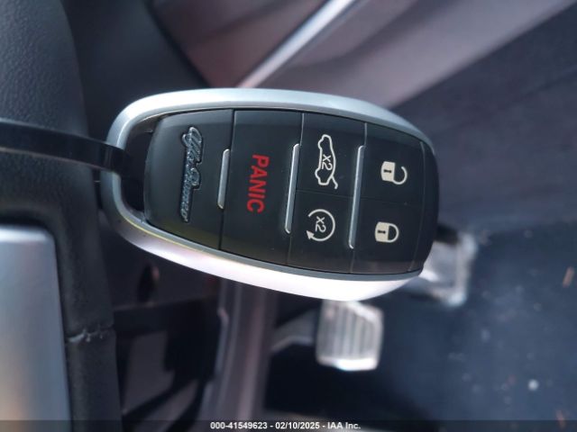 ZASFAKNN5J7B93821 Alfa Romeo Stelvio Ti Sport Awd