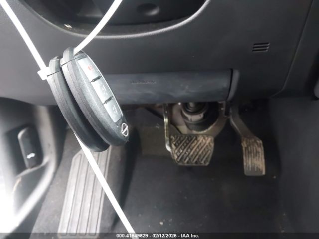 5N1DR3AA4NC211106 Nissan Pathfinder S 2wd