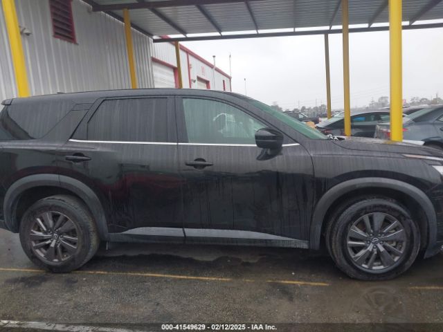 5N1DR3AA4NC211106 Nissan Pathfinder S 2wd