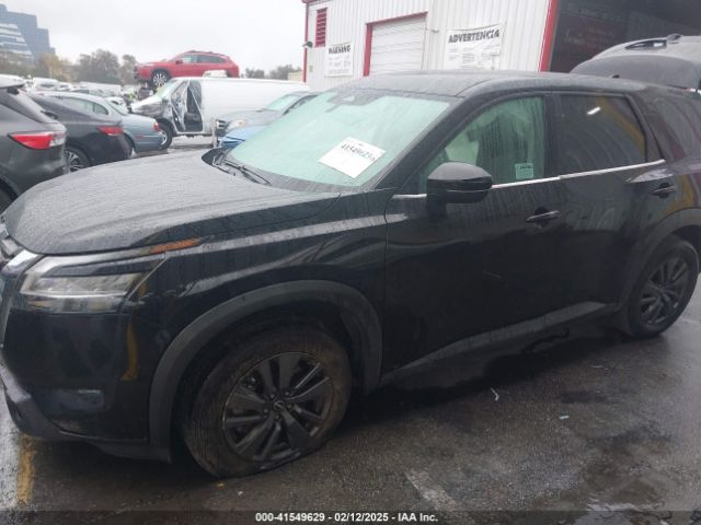 5N1DR3AA4NC211106 Nissan Pathfinder S 2wd