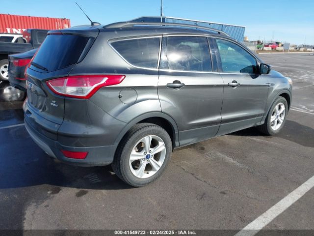 1FMCU9GX5FUB19071 Ford ESCAPE SE