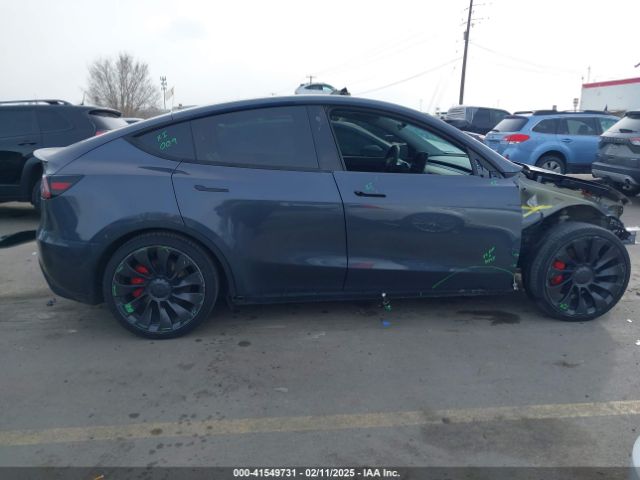 7SAYGDEFXNF399322 Tesla Model Y Performance Dual Motor All-wheel Drive