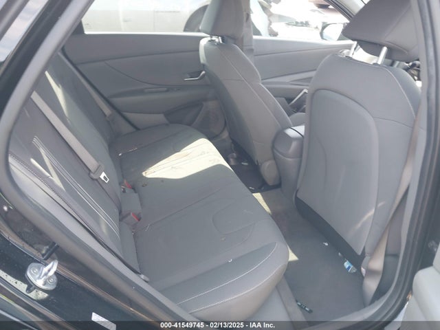 KMHLM4AG2MU147127 Hyundai ELANTRA SEL