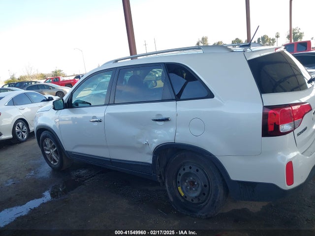KIA SORENTO LX 2015 5XYKT4A68FG597492 Image 15