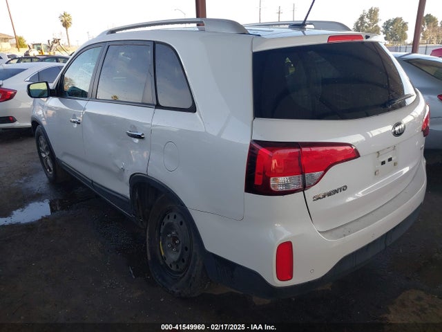 KIA SORENTO LX 2015 5XYKT4A68FG597492 Image 3