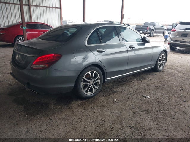 55SWF4JBXHU182754 Mercedes-Benz C 300 Luxury/sport